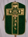 Ornement vert 1 : chasuble, bourse de corporal, manipule
