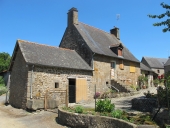 Maison, la Piquais (Saint-Étienne-en-Coglès fusionnée en Maen Roch en 2017)