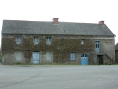 Maison, 8 place de l'Eglise (Saint-Médard-sur-Ille)