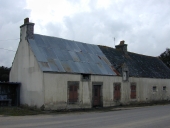 Ferme, au sud du Chapeau Rouge (Pluméliau fusionnée en Pluméliau-Bieuzy en 2019)