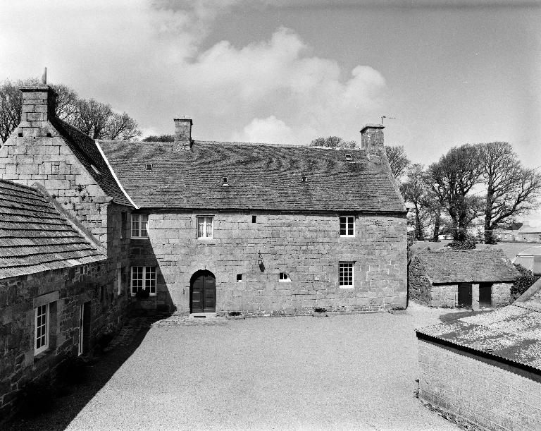 Manoir, aujourd'hui maison, Kerlaouen (Plouescat)