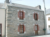 Maison, 2 rue Marcellin Champagnat (Bains-sur-Oust)