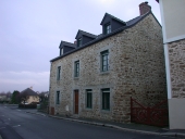 Maison, 14 rue de Saint-Poix (Le Pertre)