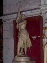 Statue (petite nature) : sainte Jeanne d'Arc