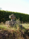 Croix de chemin, rue Parc er Groez (Melrand)