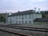 Usine de produit taniques, dite usine Joubert, puis école, presbytère, puis hôtel de voyageurs, allée du Vieux Blavet, Saint-Nicolas-des-Eaux (Pluméliau fusionnée en Pluméliau-Bieuzy en 2019)