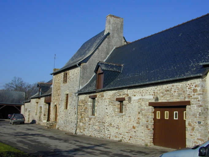 Alignement de trois logis, les Basses Perrières (Moulins)