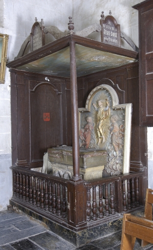 Baldaquin et clôture des fonts baptismaux