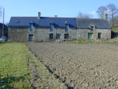 Alignement de deux maisons, Panquouët (Cuguen)