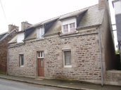 Maison, 31 rue des Écoles (Plouguiel)