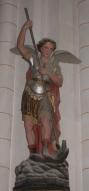 Statue sur culot : saint Michel