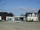 Les écoles, monuments aux morts et mairie sur la commune de Thorigné-Fouillard