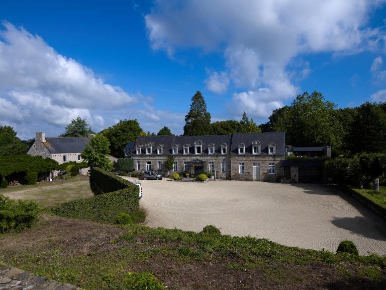 Écuries du château de Kergrist (Ploubezre)