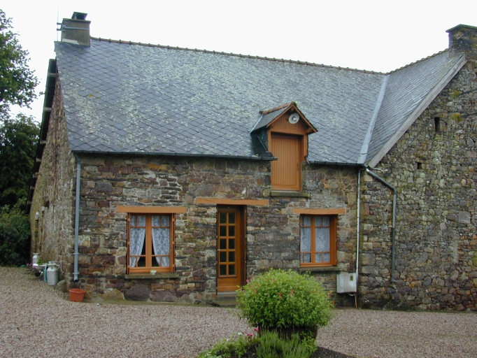 Maison, les Hils (Plélan-le-Grand)
