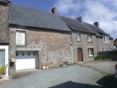 Maisons, ensemble de trois maisons (La Ville-ès-Nonais)