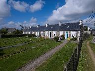 Les anciens logements ouvriers sur la commune de La Roche-Derrien (fusionnée en La Roche-Jaudy en 2019)