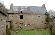 Les manoirs, fermes, maisons et immeubles à logements sur la commune de Trébeurden
