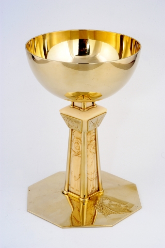 Calice et patène 4 dans leur boîte