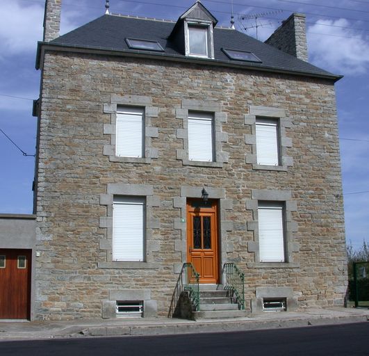 Maison, 19 rue Saint-Jean (Matignon)