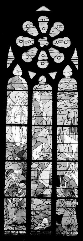 Verrière à personnages de la baie 5 : Notre-Dame de Lourdes, église paroissiale Saint-Pierre (Plouescat)