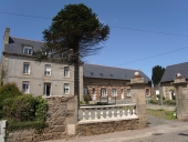 École, rue de Pleumeur-Gautier (Pleubian)