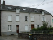 Maison, 10-11 place de l'église ; 2 chemin de Ronde (Pleumeleuc)