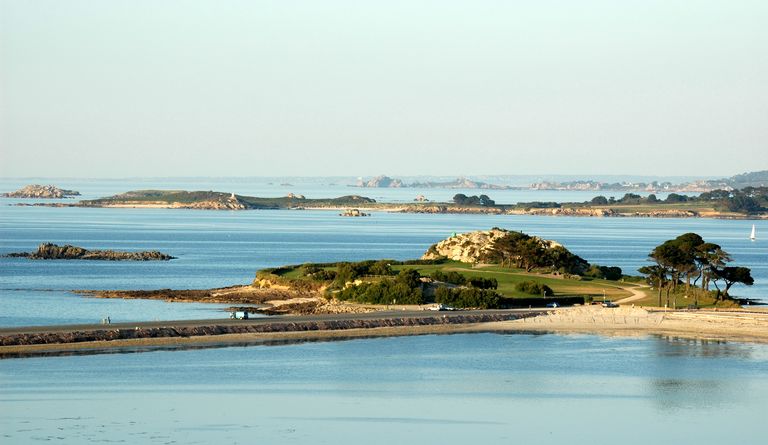 Ensemble fortifié (Mo 89) puis promenade, Îlot Sainte-Anne (Saint-Pol-de-Léon)