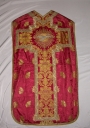 Ornement rouge 1 : chasuble