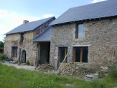 Alignement de deux maisons, la Poultière (Feins)