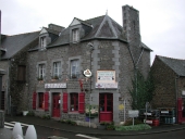 Maison à boutique dite Maison des Fées, le Bourg (Tressé fusionnée en Mesnil-Roc'h en 2019)