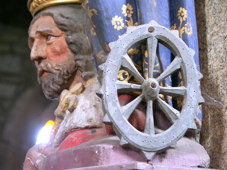 Statue : sainte Catherine d'Alexandrie, église paroissiale Saint-Gildas (Magoar)