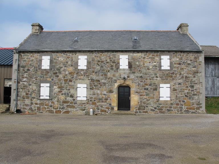 Ancienne ferme, Kerguélen (Argol)