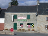 Maison, 13 place du Marché (Melrand)