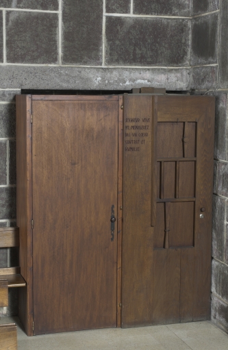 Série de 4 confessionnaux