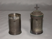 Ensemble 3 d'une ampoule à huile des malades et d'une ampoule à saint chrême