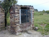 Puits, les Cheintes (Maxent)