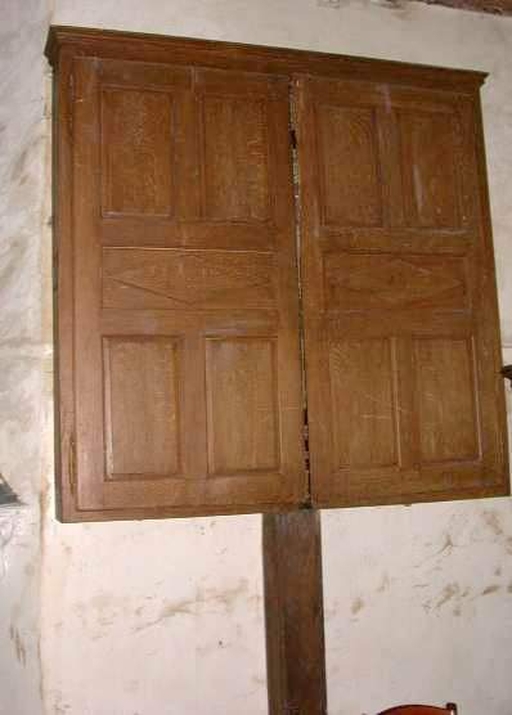 Armoire à bannières 1 (Saint-Aubin-du-Pavail fusionnée en Châteaugiron en 2017)