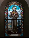 Verrière à personnages de la baie 11 : saint François d'Assise (Guipry fusionnée en Guipry-Messac en 2016)
