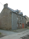 Maison, ancienne route de Pleugueneuc (Plesder)