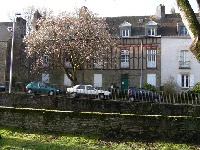 Hôtel, 10 rue Jehan de Bazvalan (Vannes)