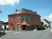 Restaurant, 58 rue de la Poterie ; rue Fenidan (Chartres-de-Bretagne)