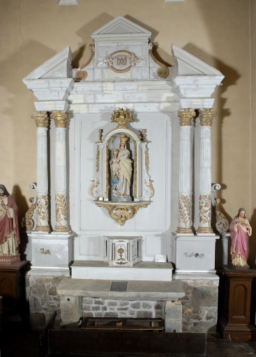 Autel secondaire nord : retable, autel et tabernacle