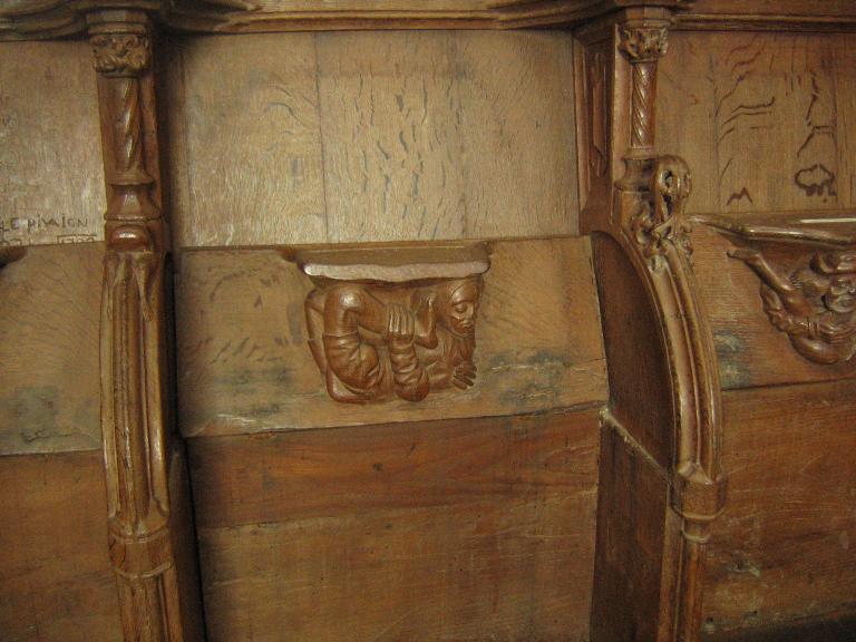 Cathédrale Saint-Tugdual : stalle 17
