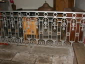 Clôture des fonts baptismaux