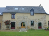 1ère ferme, la Chapronnière (Montreuil-le-Gast)