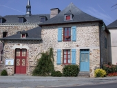 Maison, 3 place de la Mairie (Rannée)