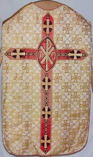 Ornement blanc 2 : chasuble