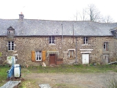 Alignement de maisons, la Bouyère (Epiniac)