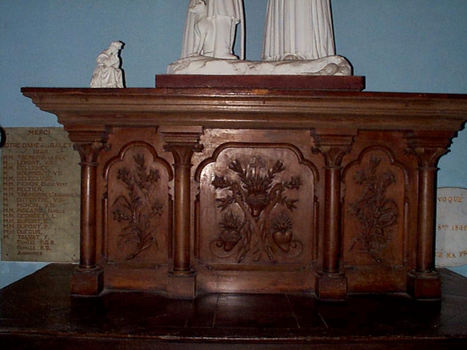 Ensemble de l'autel des saints coeurs de Jésus et Marie (autel, 2 degrés)