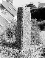 Stèle 3, Lochrist (Plounévez-Lochrist)